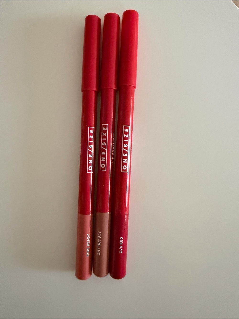 ONE/SIZE Lip Pencil